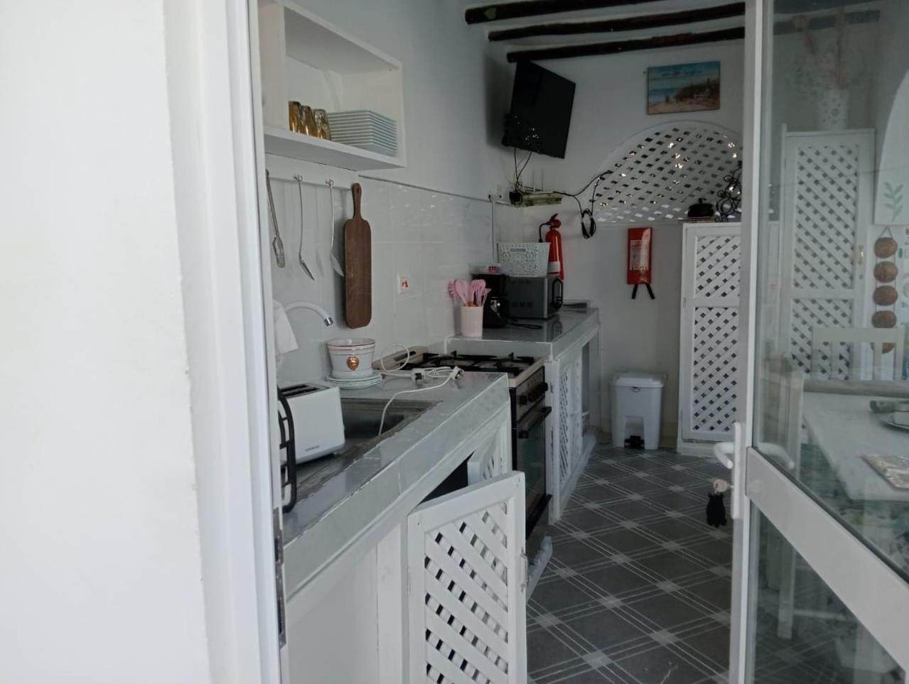 Nyumba Tulivu Apartment Ватаму Екстериор снимка