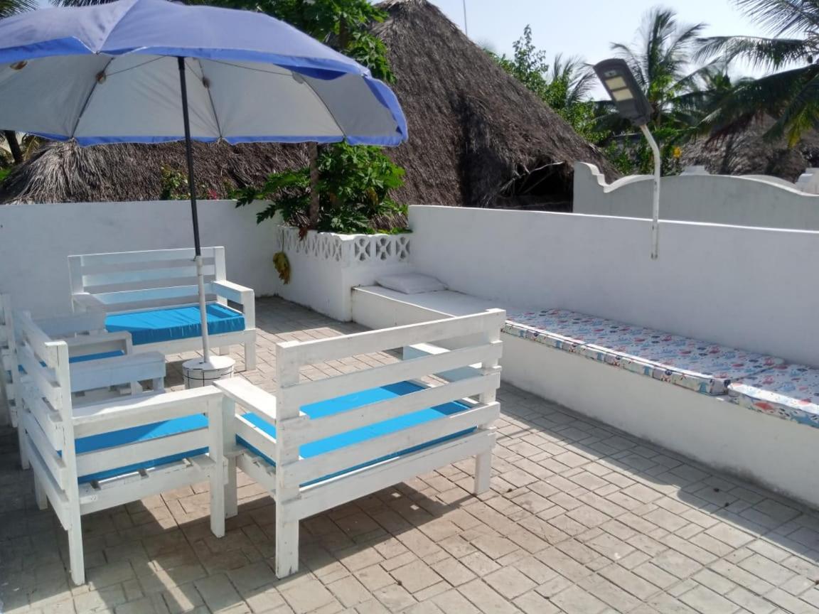 Nyumba Tulivu Apartment Ватаму Екстериор снимка
